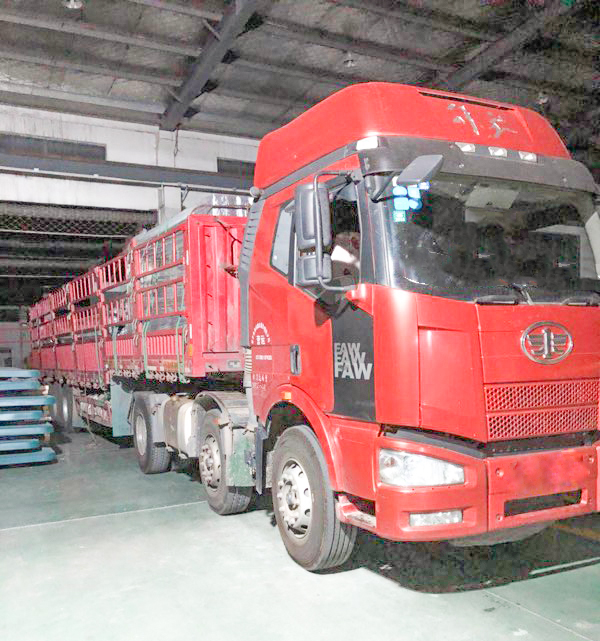 2018.7.2  江西贛州公交站臺、候車亭發(fā)貨