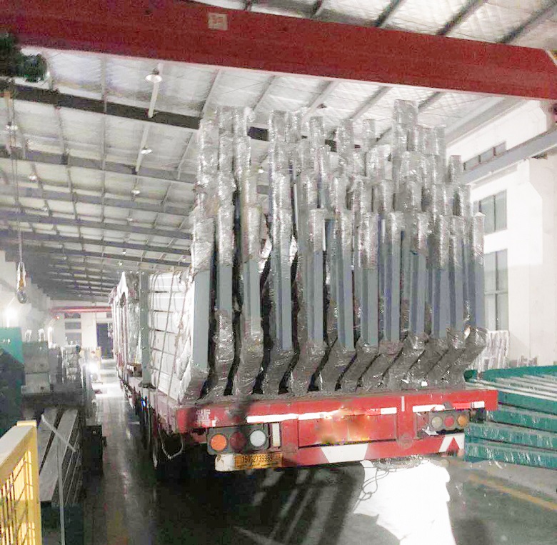 2018.7.2  河南濮陽公交站臺、候車亭發(fā)貨